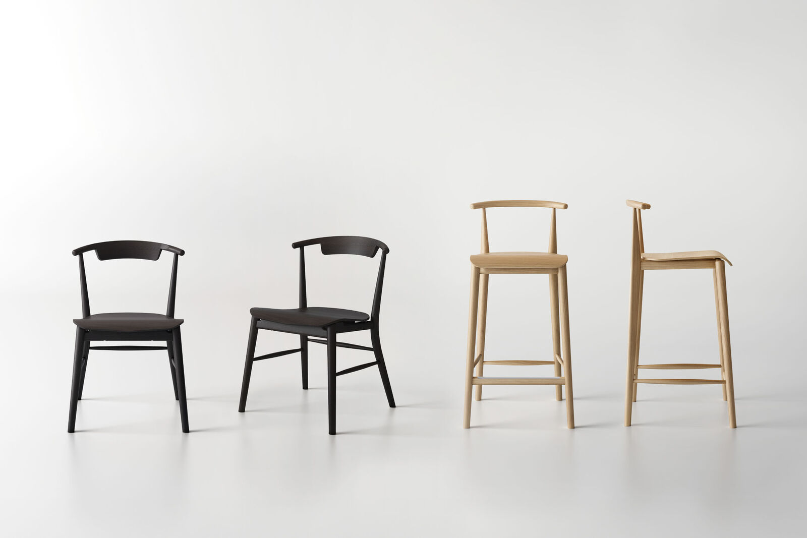 Chairs and stools for the Arclinea kitchen 