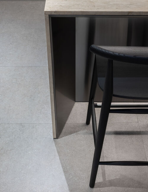 Arclinea black stool detail presented in Milano